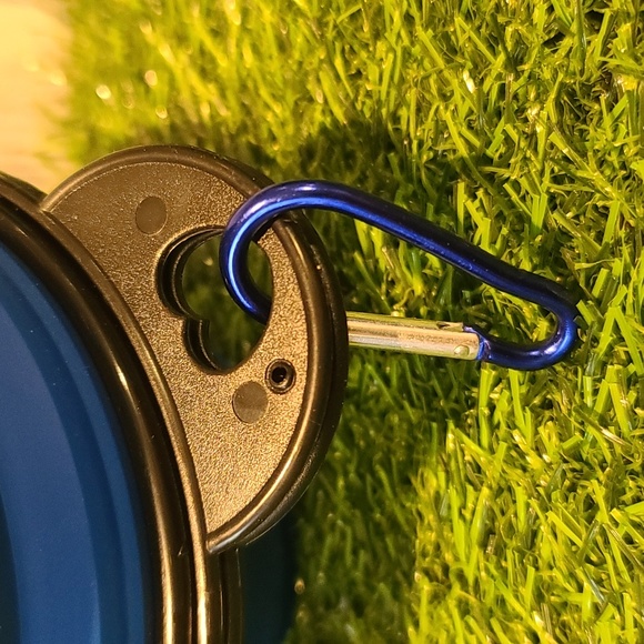 PET BOWL dual sided collapsing small pet travel bowl, asst colors *HP*HP* - Picture 12 of 13